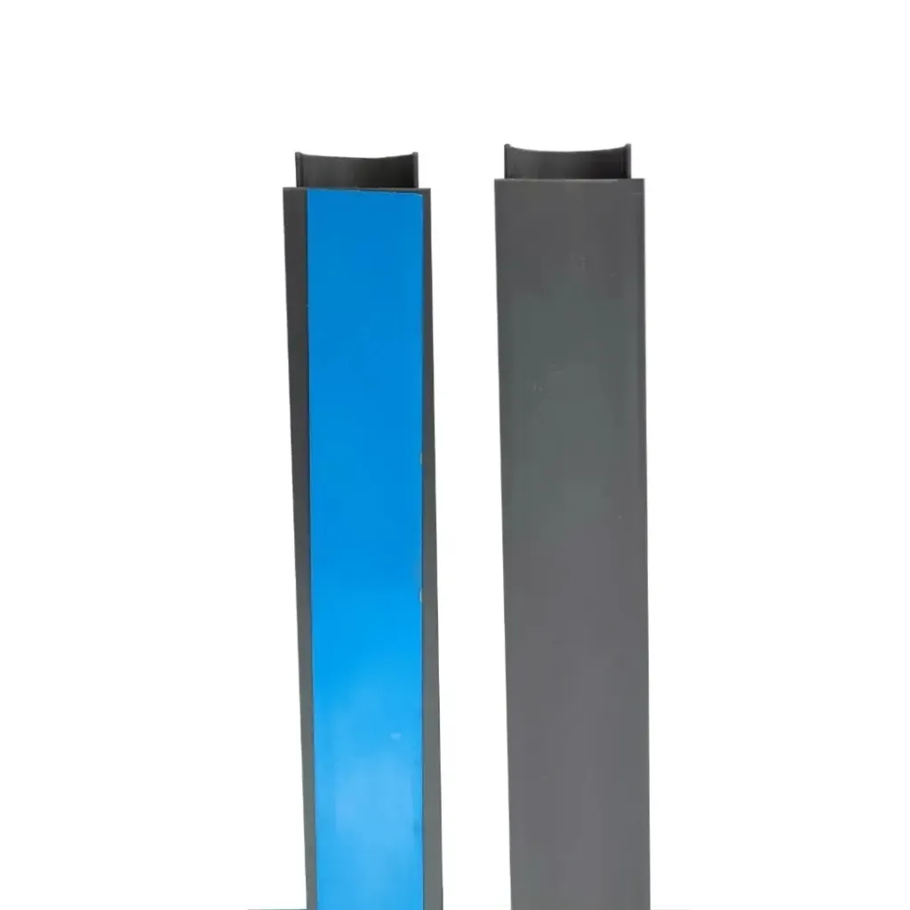 [2515] CANALETA PLASTICA GRIS DE PISO 65X16 CON ADHESIVO (EMP10)