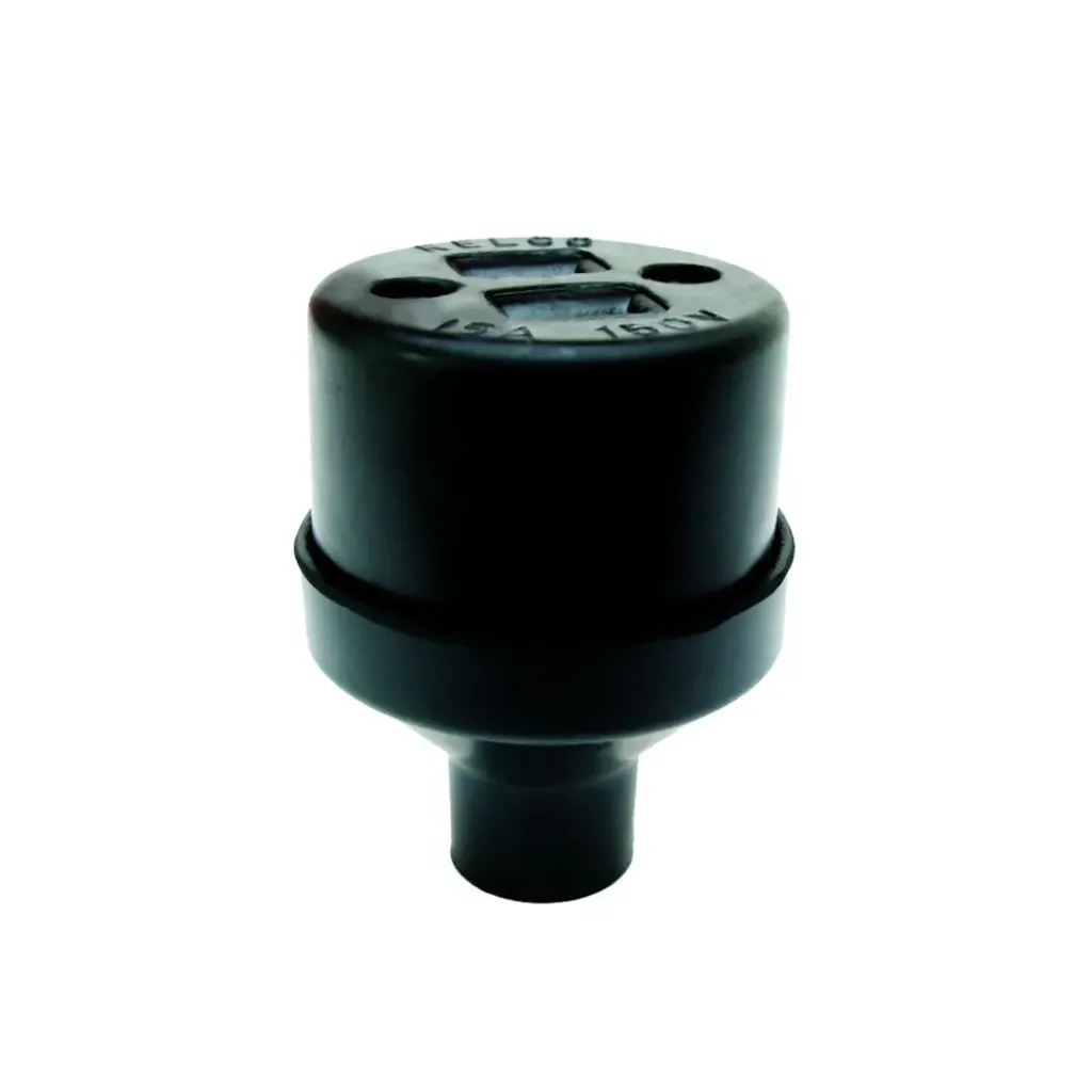 TOMA REDONDA LATON 15 AMP RELCO(2112)